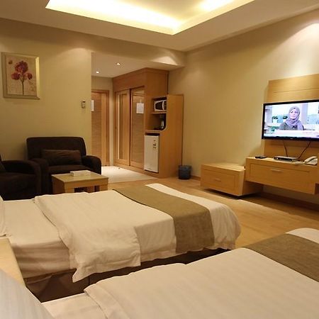 Meera Suites Riade Exterior foto